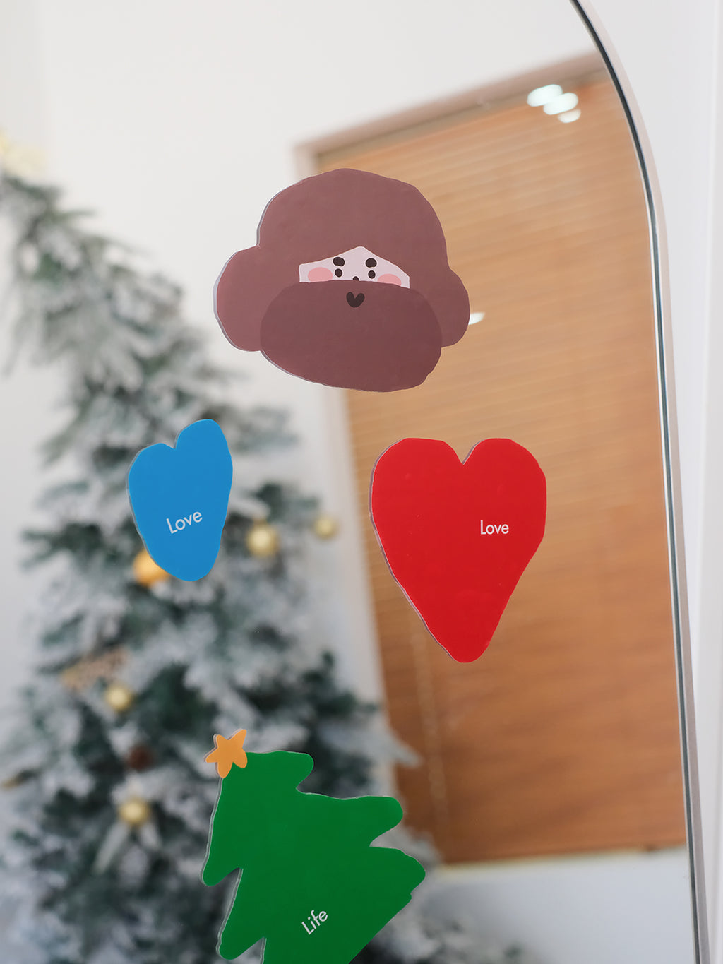 【氛围感贴纸】随处贴镜面墙面窗户玻璃多用途PVC彩色贴纸「小巧思大作用」