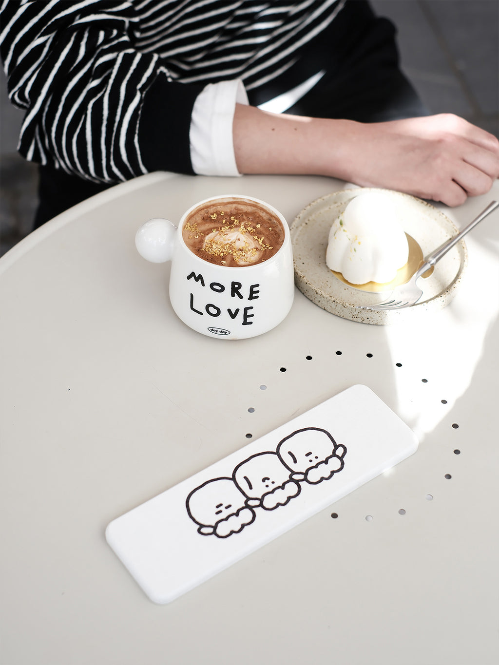 【呆呆羊插画系列马克杯】「More Love」球形把马克杯咖啡杯