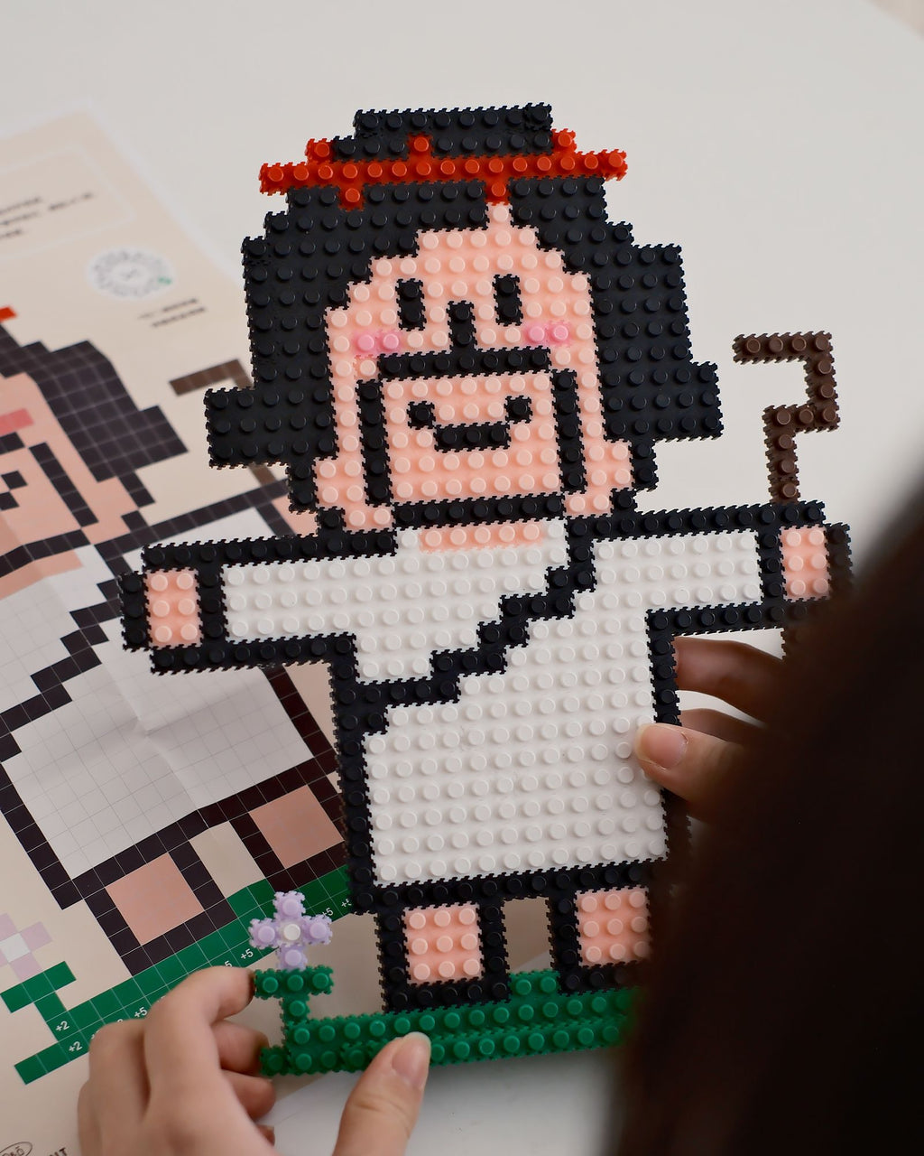 光盐生活馆原创卡通人物微颗粒积木拼搭摆件装饰益智解压游戏