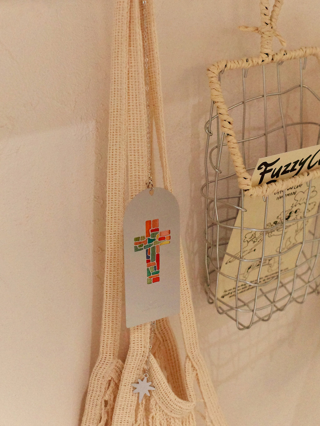 光盐生活馆原创彩色透光手工滴胶金属书签车挂多用途挂件