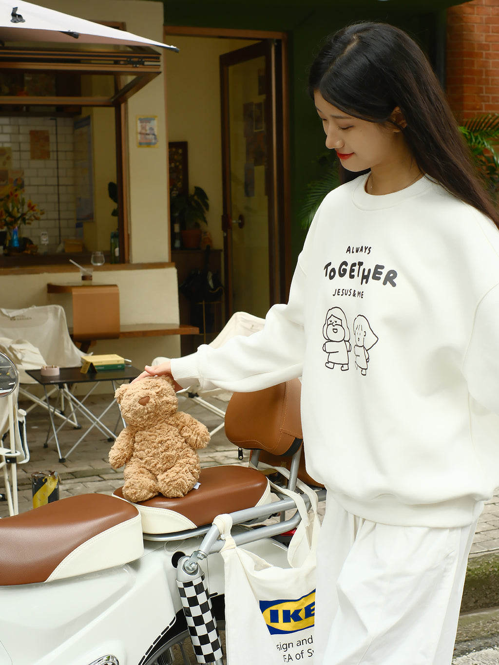 光盐生活馆秋冬新款重磅480g秋冬圆领双层卫衣休闲百搭宽松显瘦情侣款/一起跟随祂