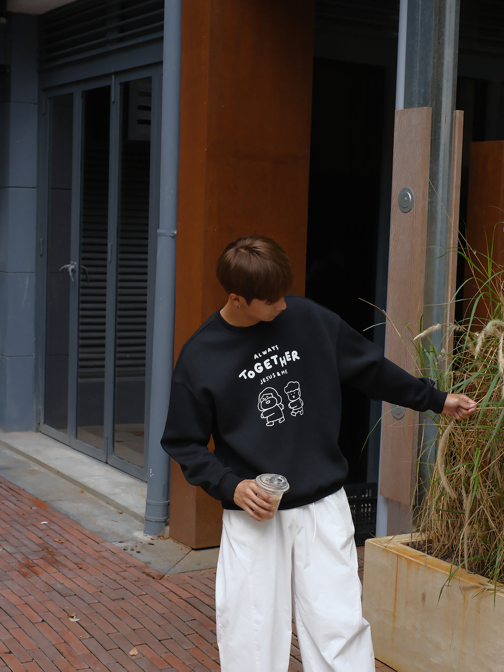 光盐生活馆秋冬新款重磅480g秋冬圆领双层卫衣休闲百搭宽松显瘦情侣款/一起跟随祂