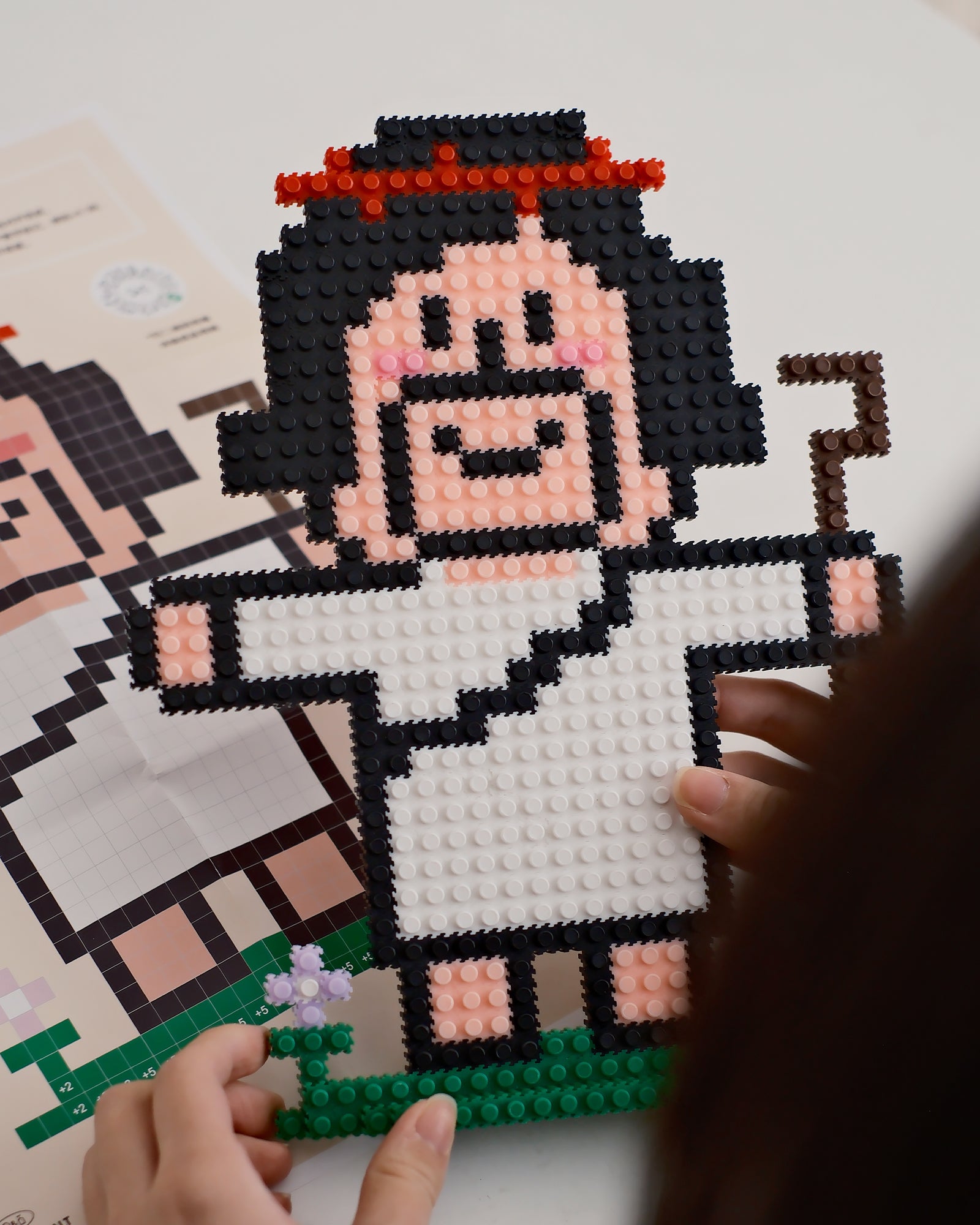 光盐生活馆原创卡通人物微颗粒积木拼搭摆件装饰益智解压游戏