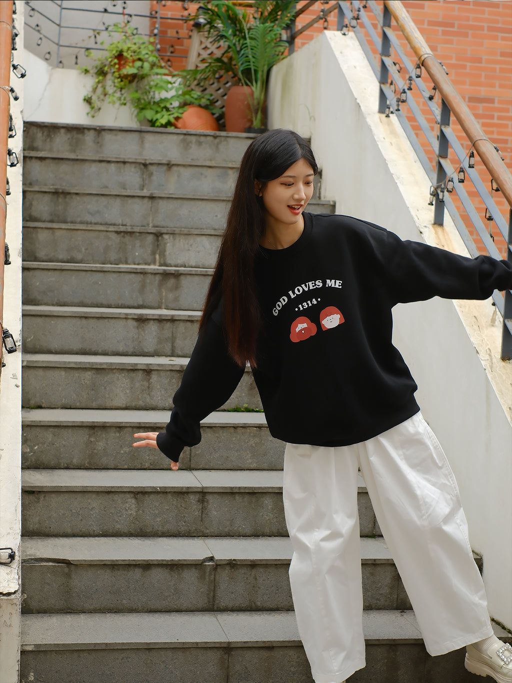 光盐生活馆秋冬新款重磅480g秋冬圆领双层卫衣休闲百搭宽松显瘦情侣款/上帝爱我们