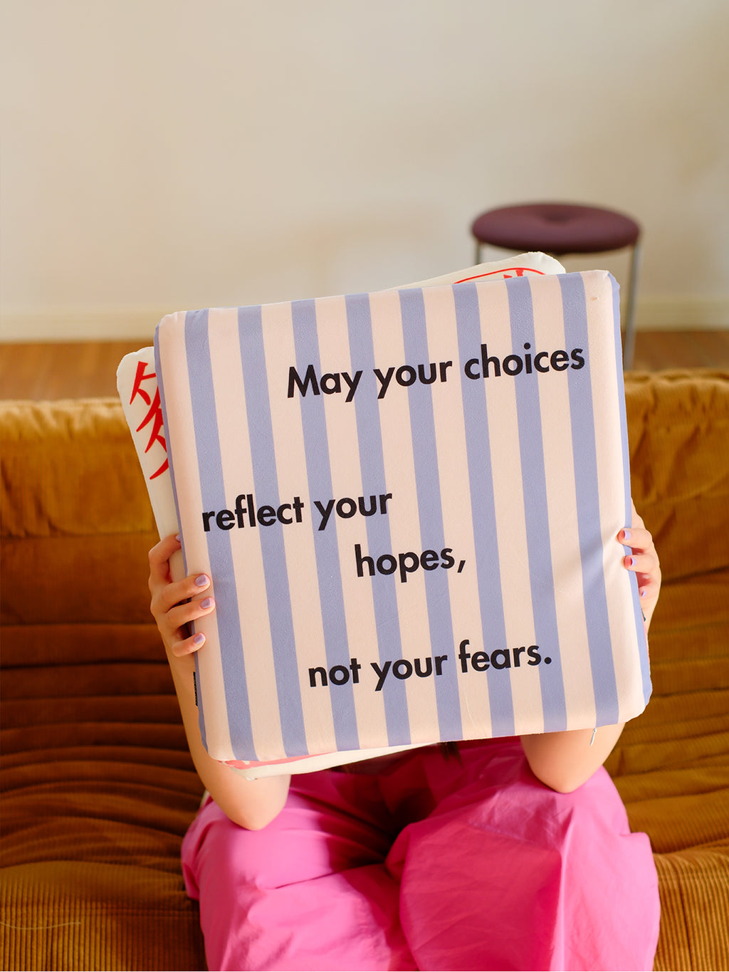 光盐生活馆原创彩色条纹记忆棉跪祷垫短毛绒坐垫多用途双面设计