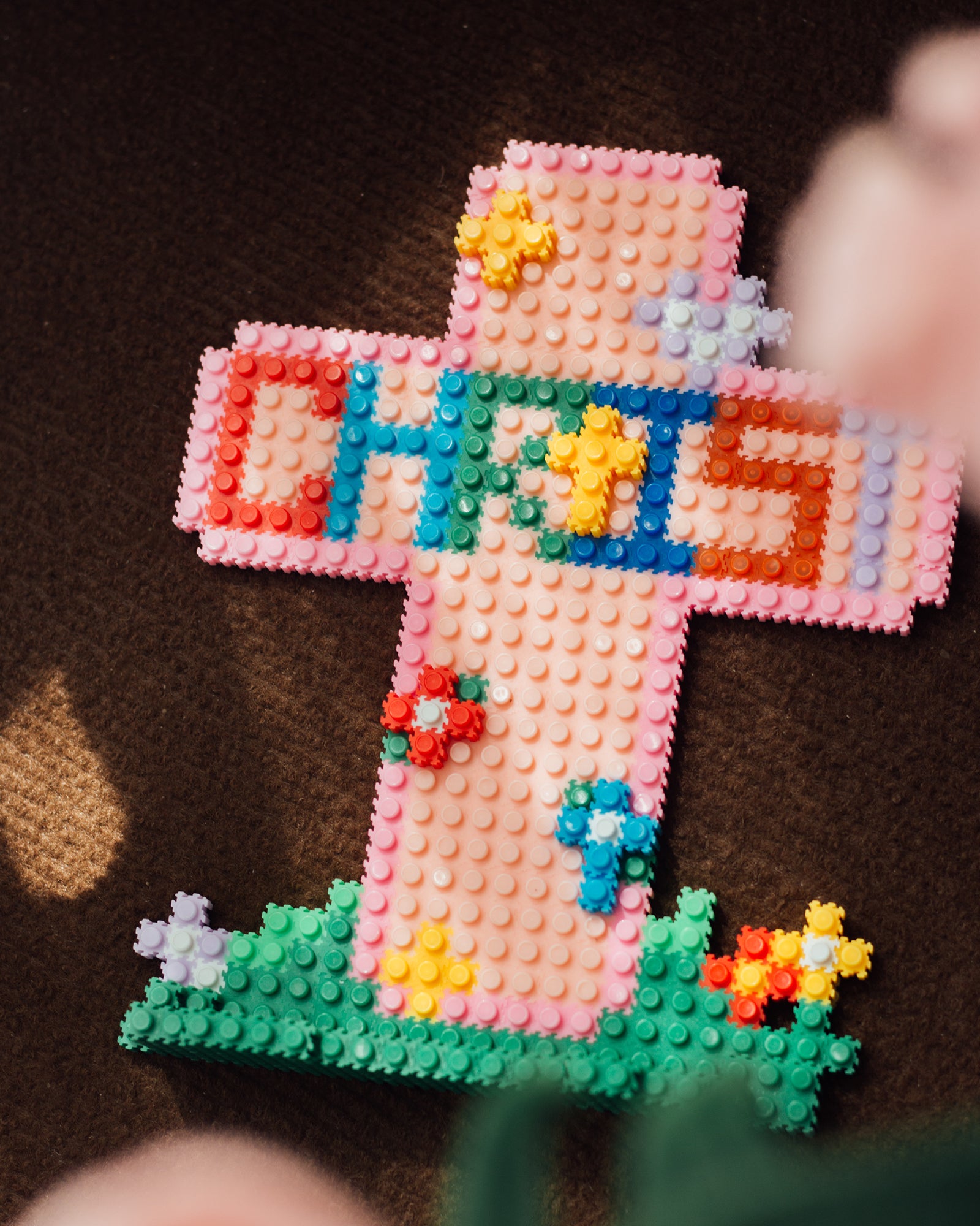 光盐生活馆原创卡通人物微颗粒积木拼搭摆件装饰益智解压游戏