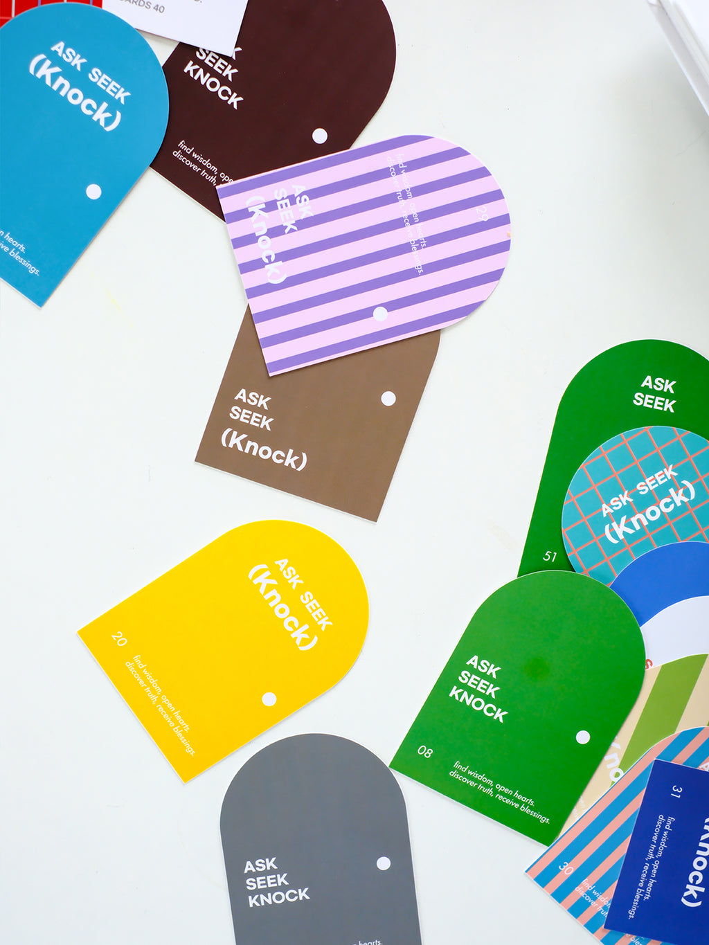 光盐生活馆桌游卡牌提问分享破冰探索信仰互动卡牌/敲敲卡 Knock！Knock！